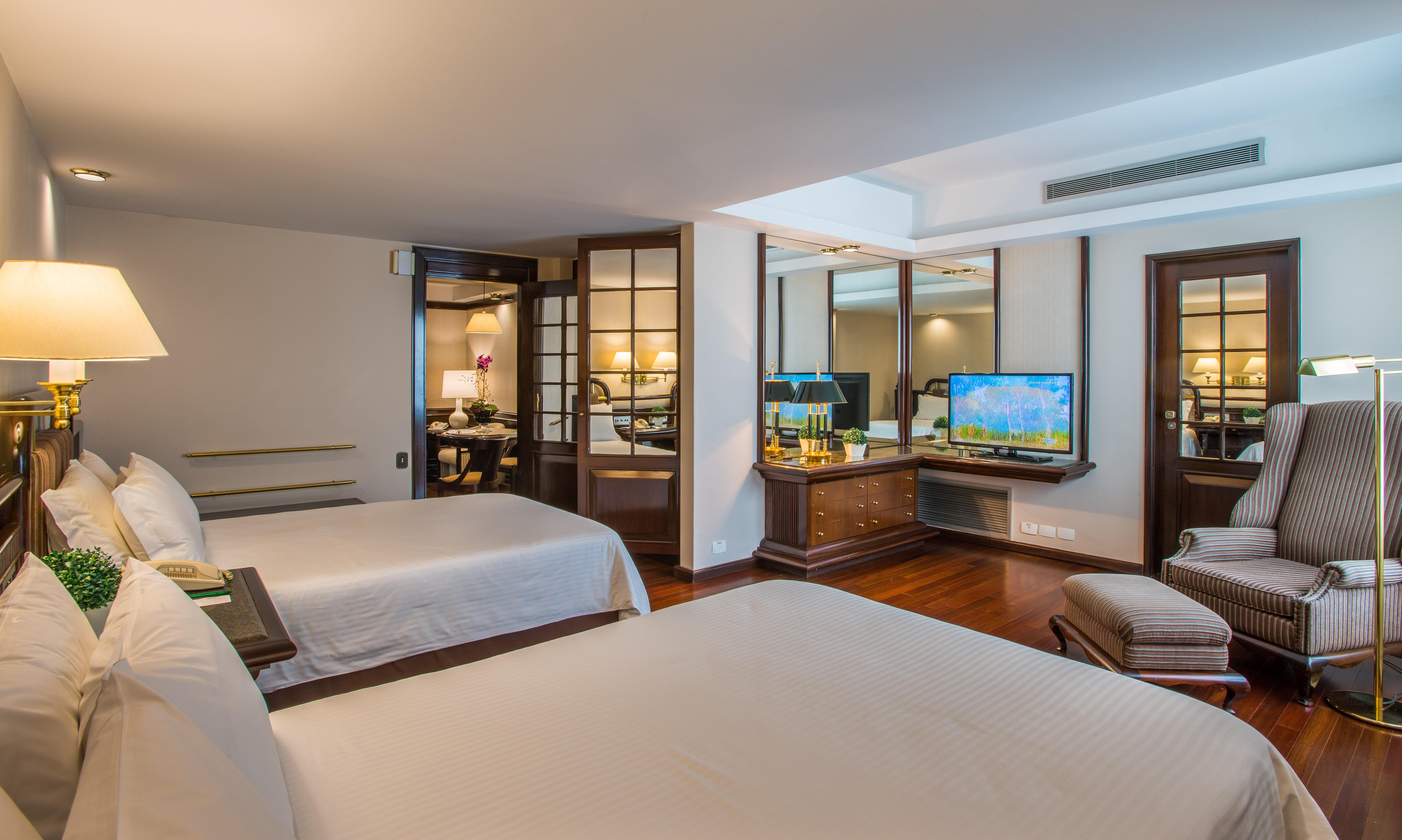 Bourbon Hotel & Suites Curitiba Exterior photo Deluxe Suite