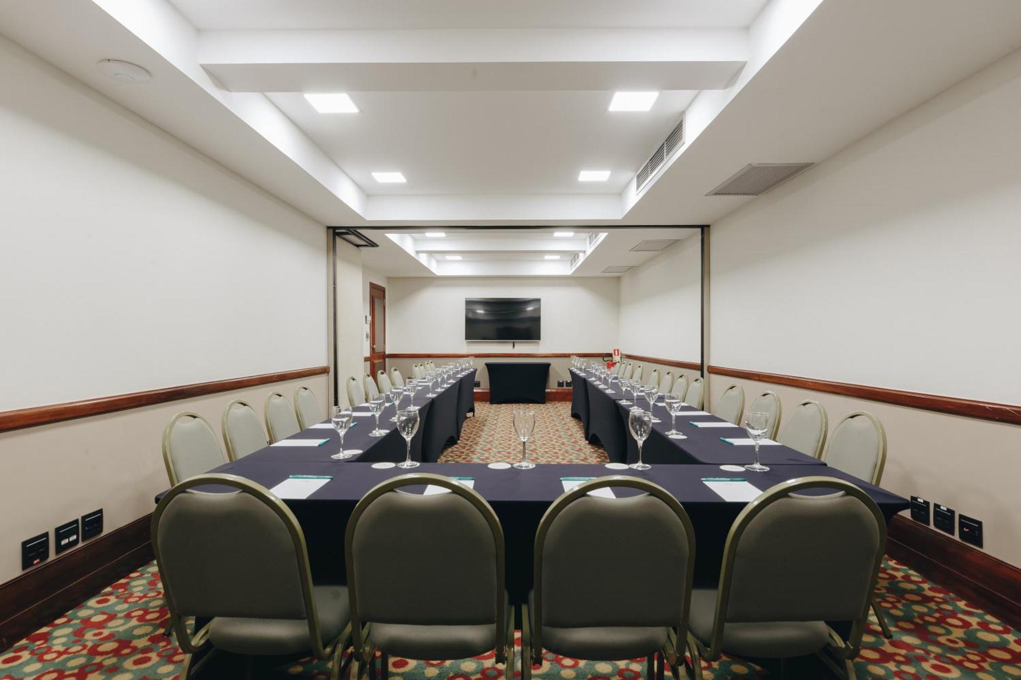 Bourbon Hotel & Suites Curitiba Exterior photo Meeting room