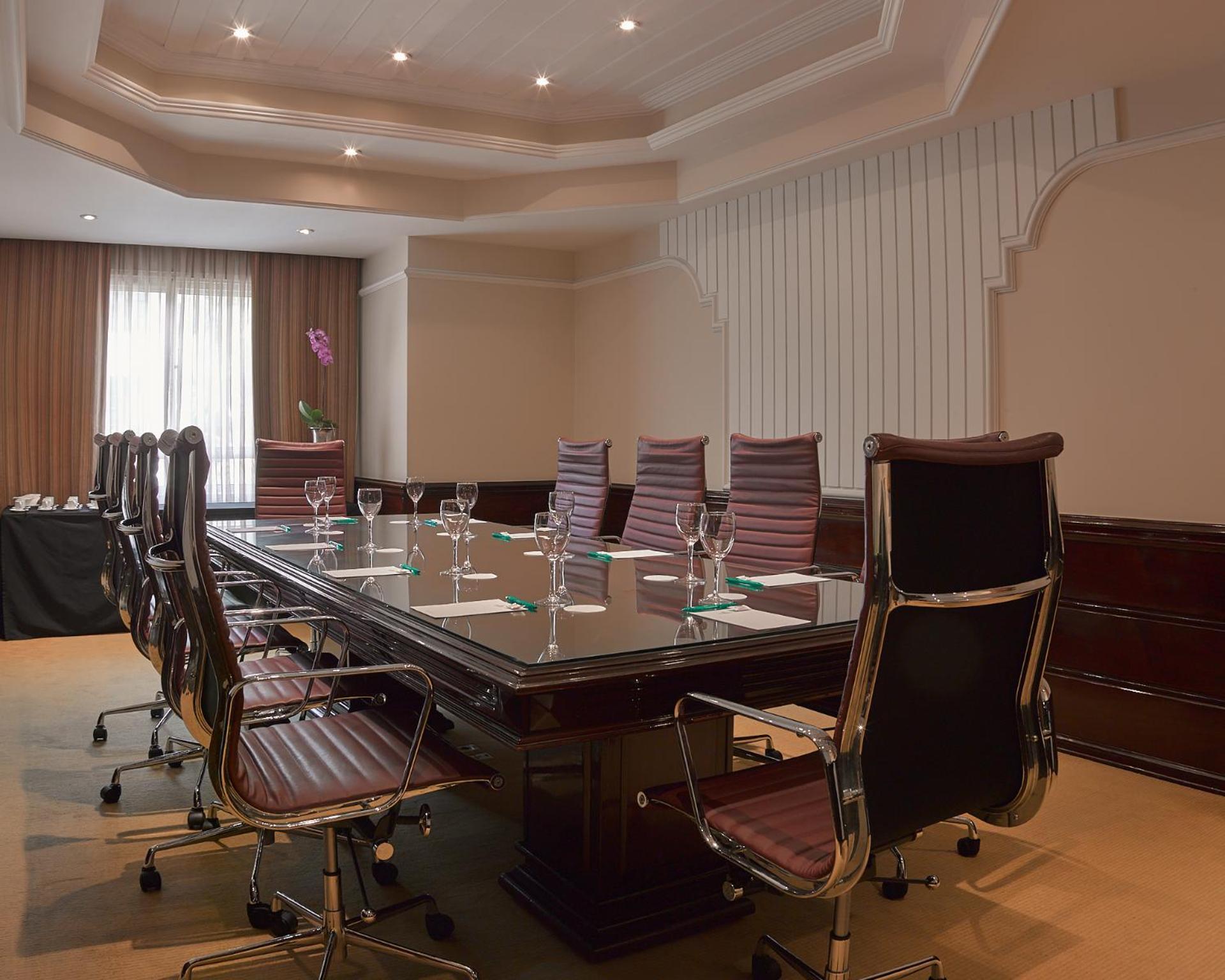 Bourbon Hotel & Suites Curitiba Exterior photo Boardroom